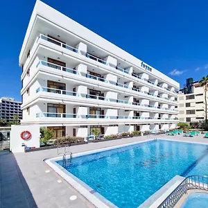 Apart-hotel Fayna